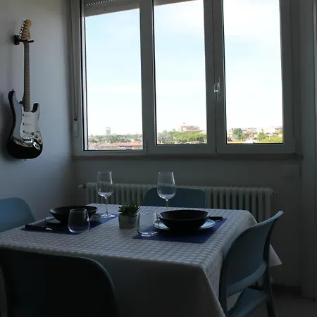 Newton30 - Luminoso Bilocale In Zona Servita Apartament