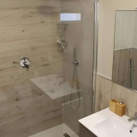 Newton30 - Luminoso Bilocale In Zona Servita